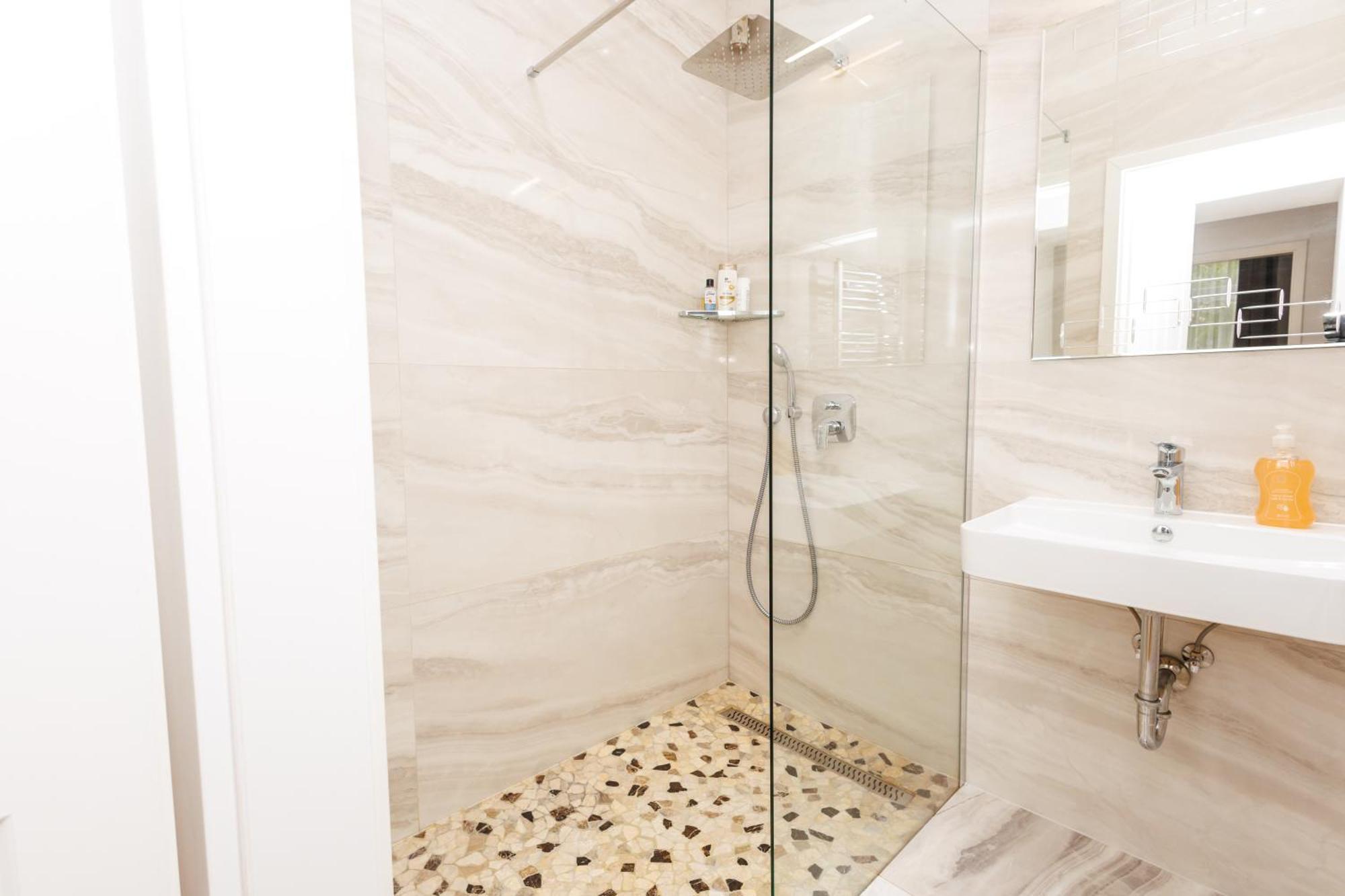 5 Beds 2 Bedrooms Top Apart In Vienna'S Heart Экстерьер фото